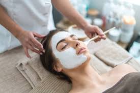Best Whitening Facial Clinic malad mumbai
