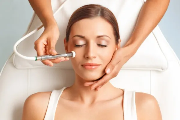 Microdermabrasion Treatment for Skin Exfoliation maalad mumbai clinic