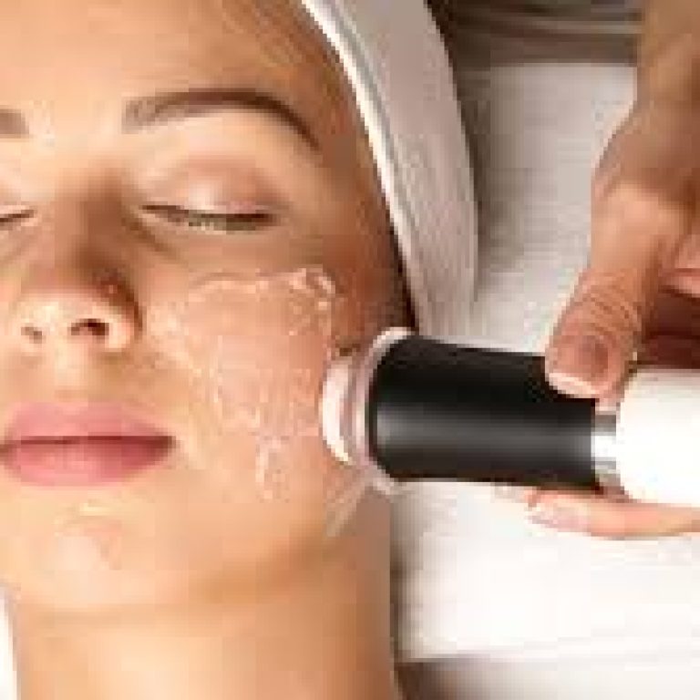 Best Oxygeneo Facial in Malad, Mumbai